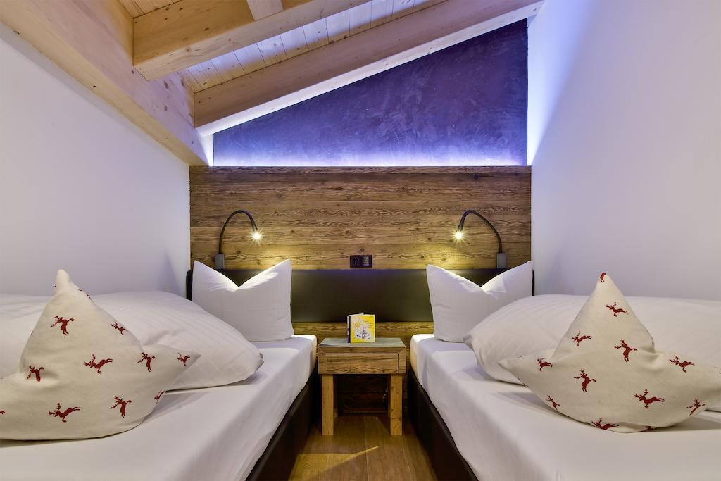 Pete Alpine Boutique Hotel - Klein Und Fein - Private Spa Suiten Und Zimmer Sankt Anton am Arlberg Quarto foto
